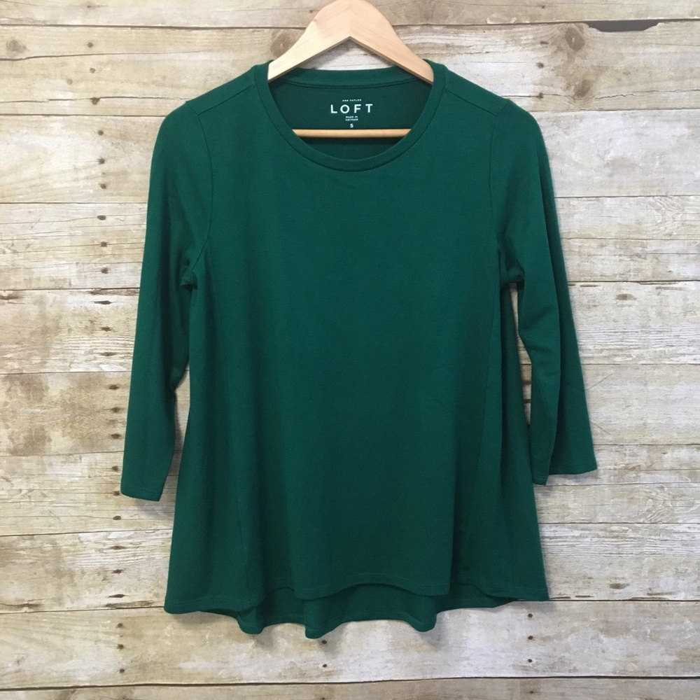 Ann Taylor green sweater